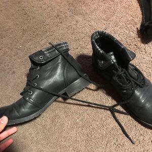Black booted shoes